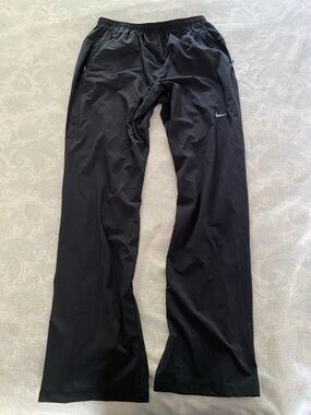 Nike Black Men's Lightweight Training Joggers